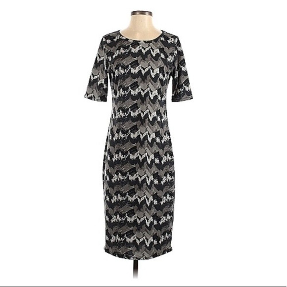 NWT Lularoe Gray and Black Chevron Midi Julia Dress in Women's Size XXS